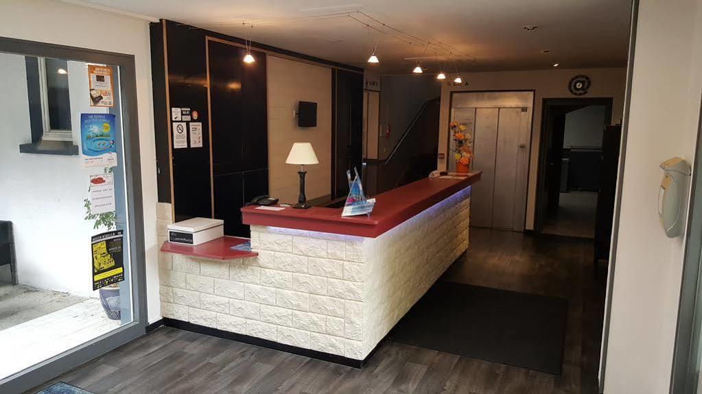 Hotel Les Pelouses 2*